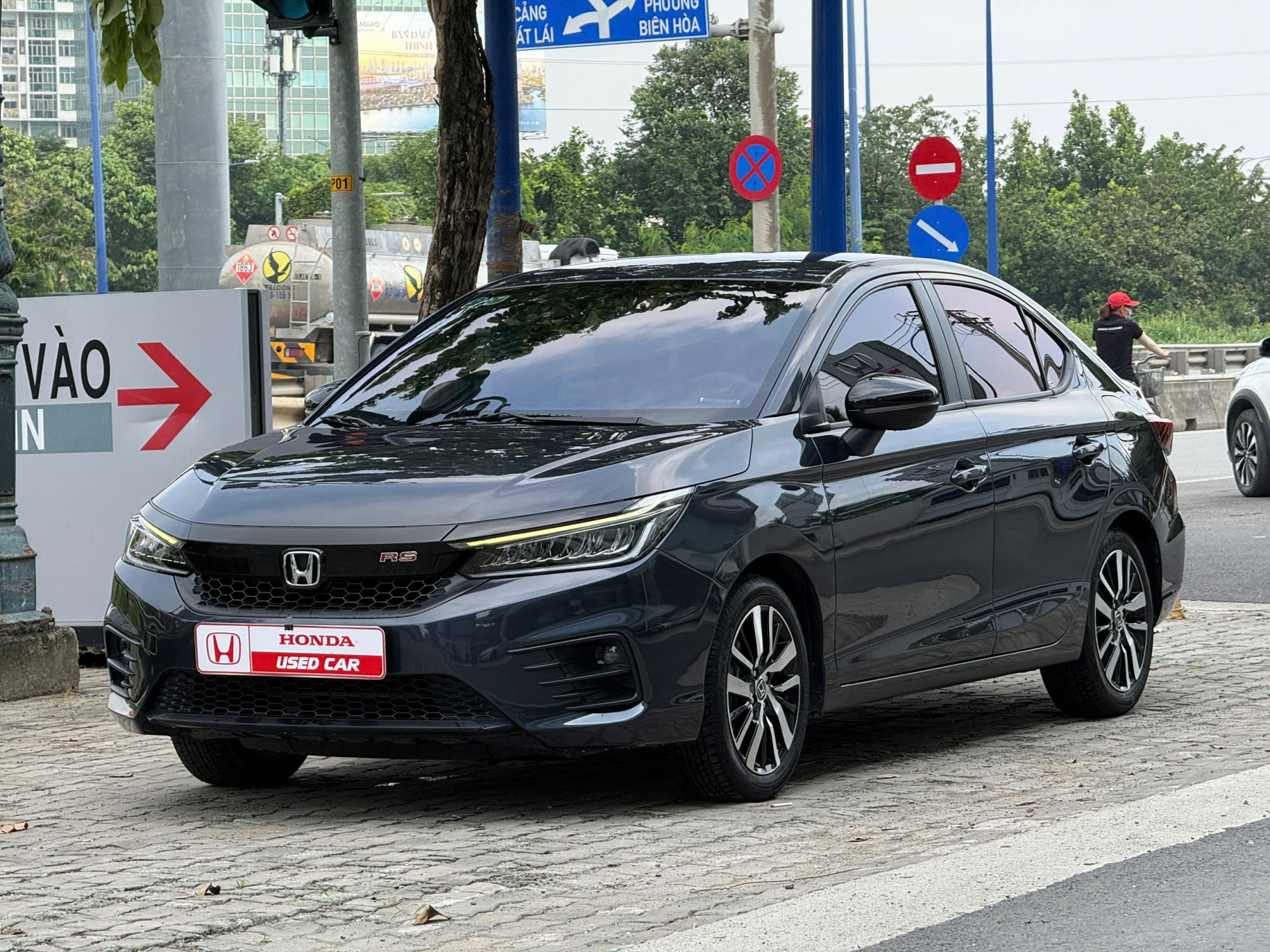 Xe Honda City RS 2022 Màu xám đã qua sử dụng tại Đại lý Honda Ô tô Quận 2